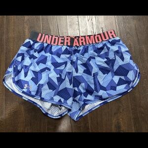 Under Armour Women’s Semi Fitted Heat Gear Blue Geometric Athletic Shorts Size S